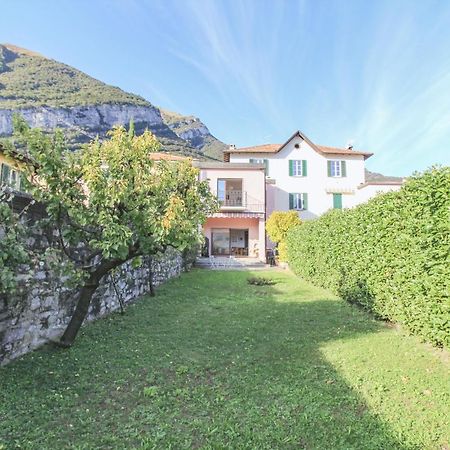 Villa Elena Mezzegra Екстер'єр фото